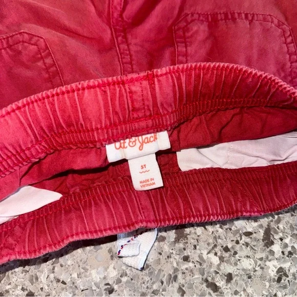 Cat & Jack l Kids' Shorts with Drawstring l Size: 5T - Picture 3 of 6